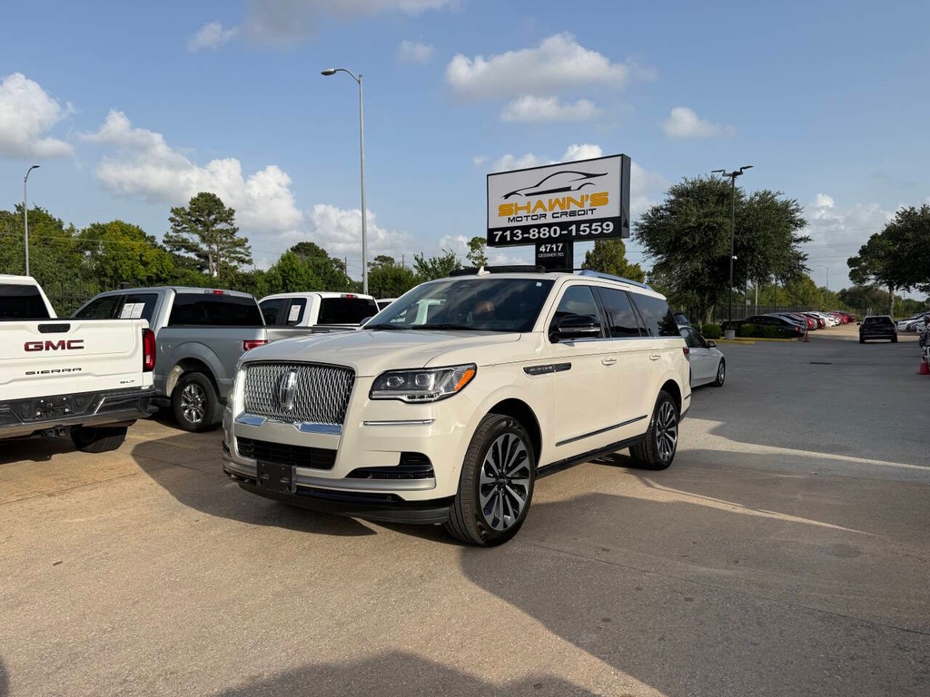 Lincoln Navigator Vehicle Full-screen Gallery Image 49