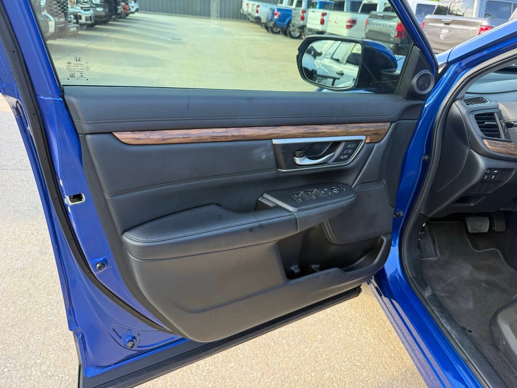 Honda CR-V Vehicle Full-screen Gallery Image 08