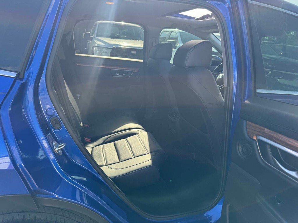 Honda CR-V Vehicle Full-screen Gallery Image 15