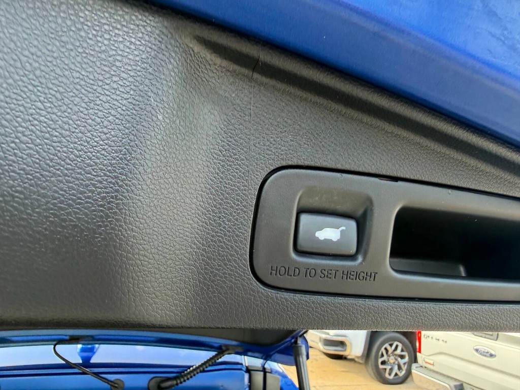 Honda CR-V Vehicle Full-screen Gallery Image 38