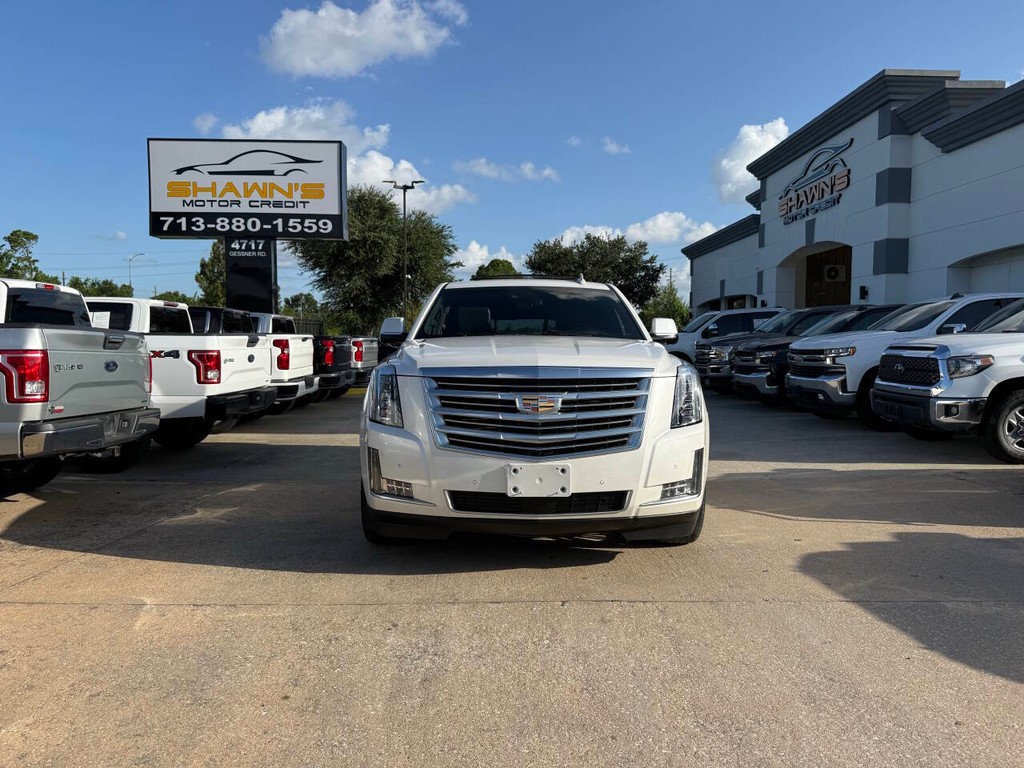 Cadillac Escalade Vehicle Full-screen Gallery Image 44