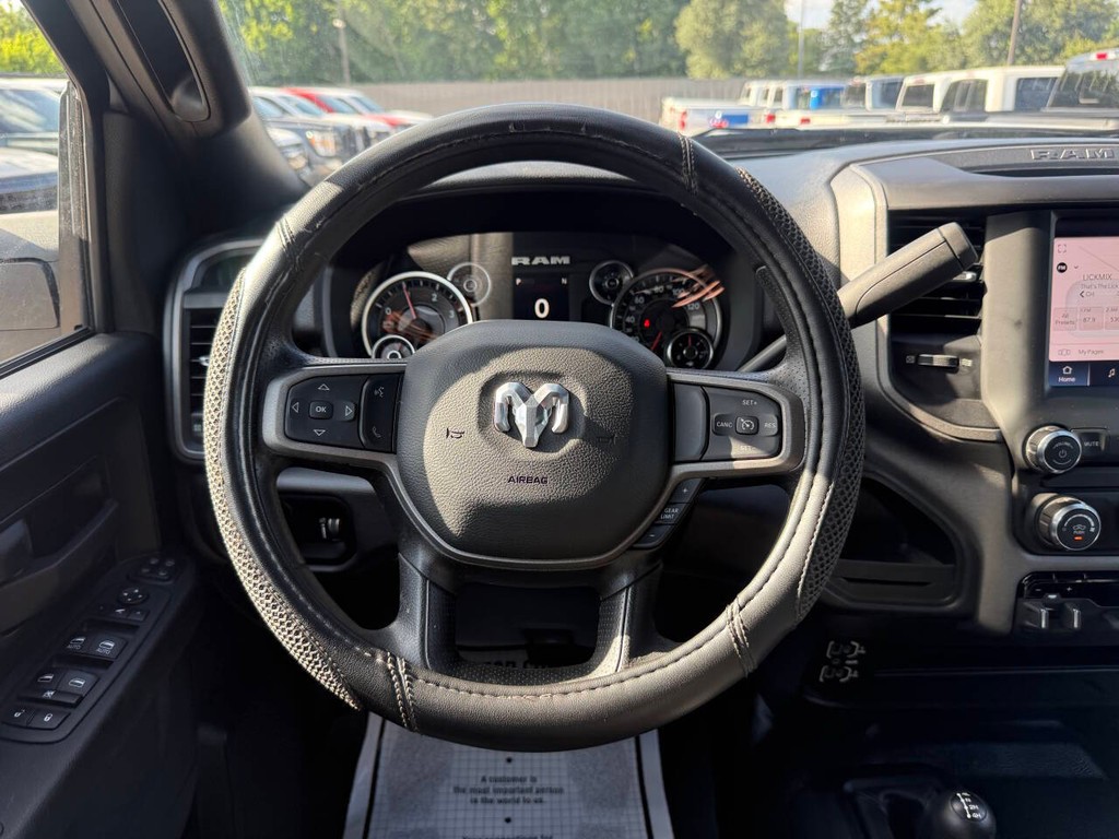 Ram 3500 Vehicle Full-screen Gallery Image 22