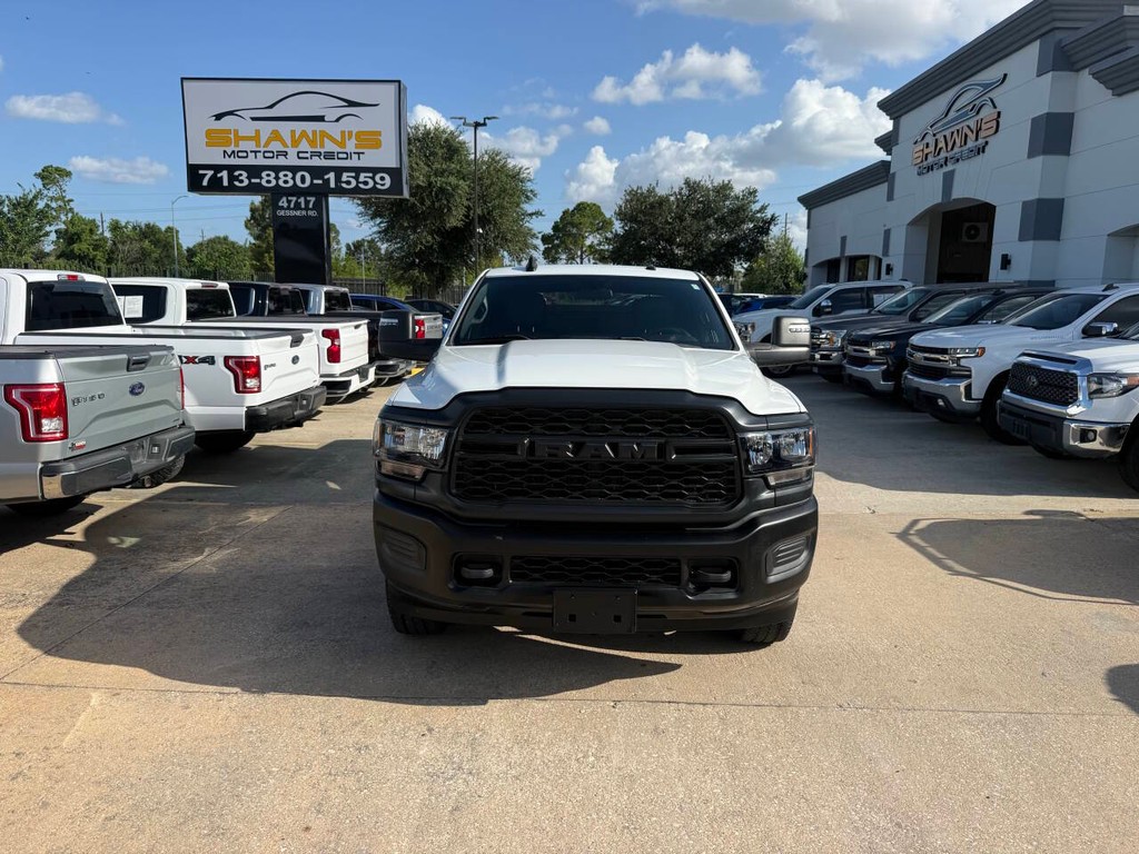 Ram 3500 Vehicle Full-screen Gallery Image 40