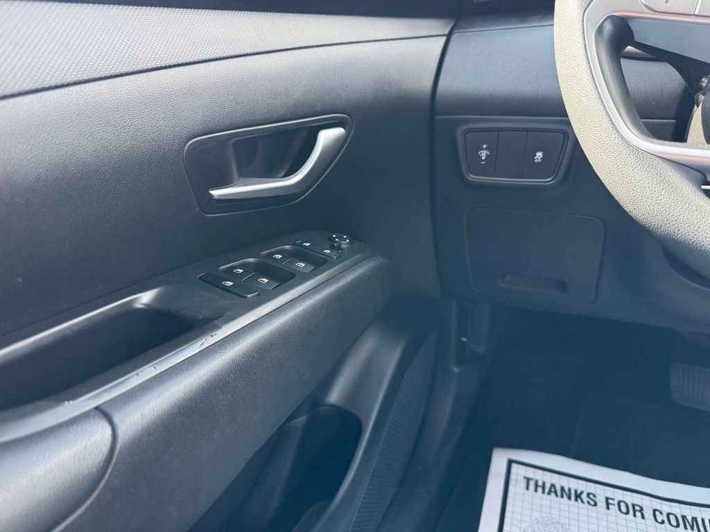 Hyundai Tucson Vehicle Full-screen Gallery Image 29