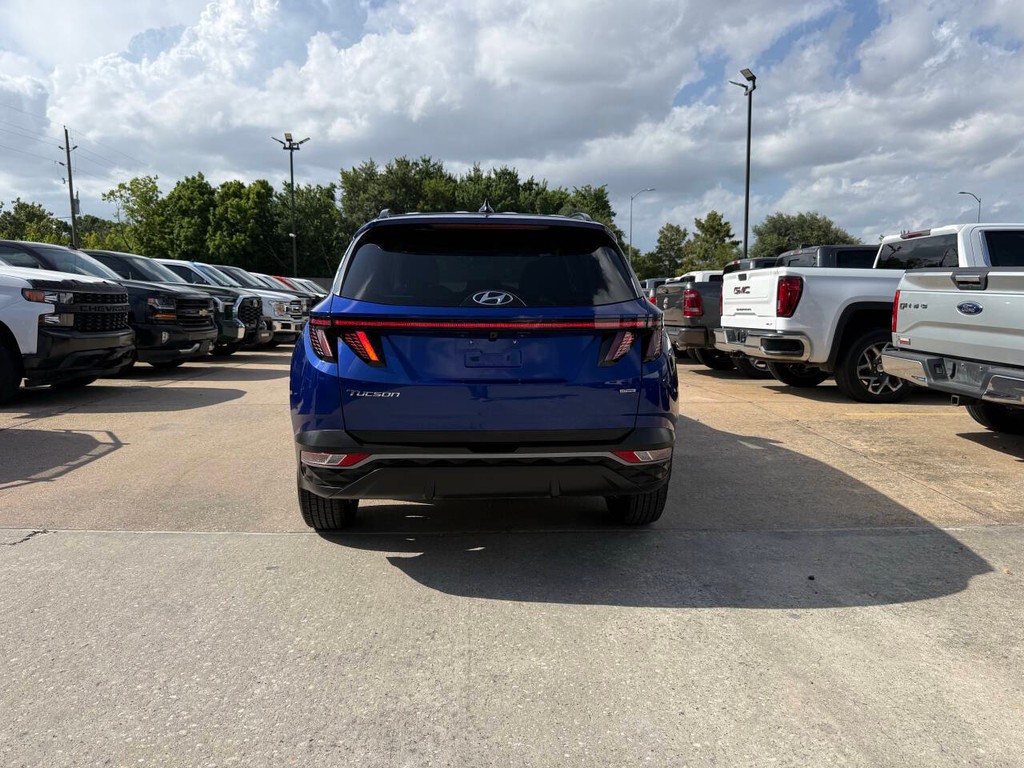 Hyundai Tucson Vehicle Full-screen Gallery Image 36