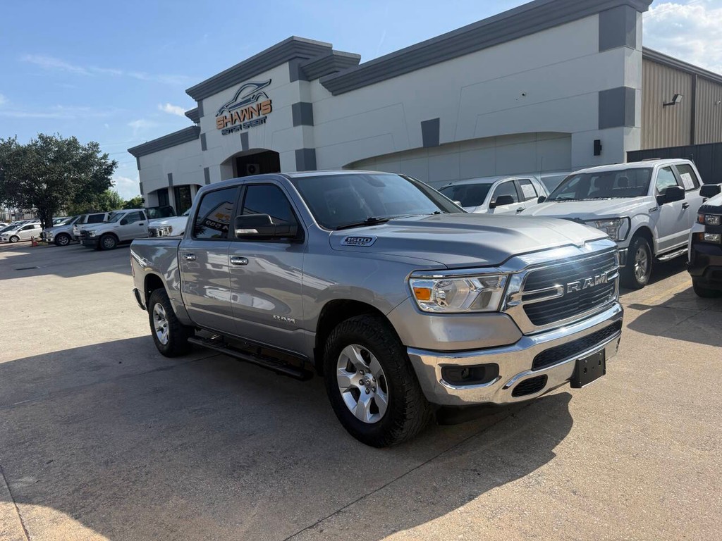 Ram 1500 Vehicle Full-screen Gallery Image 02