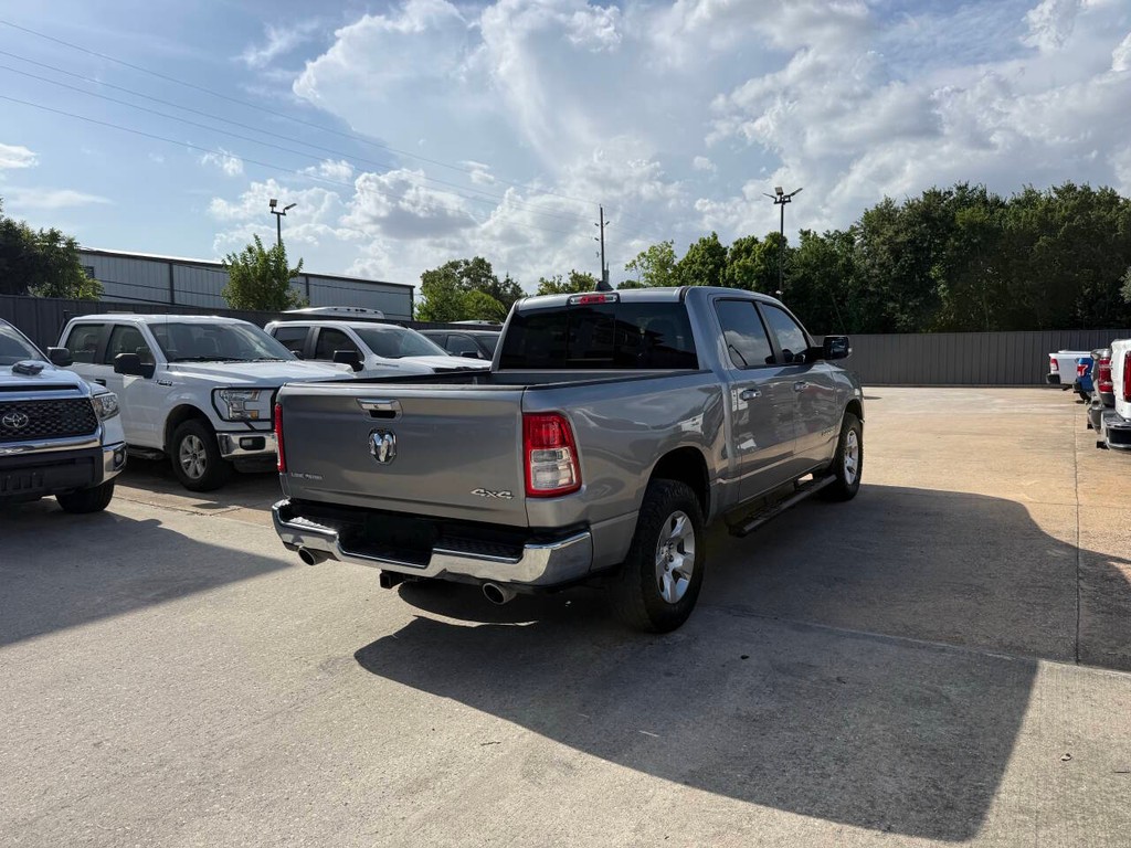 Ram 1500 Vehicle Full-screen Gallery Image 05
