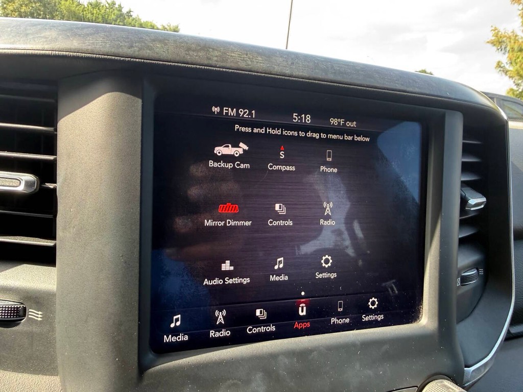 Ram 1500 Vehicle Full-screen Gallery Image 29