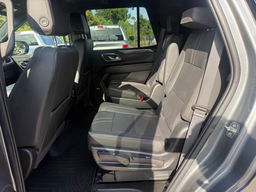 Chevrolet Tahoe Vehicle Full-screen Gallery Image 13