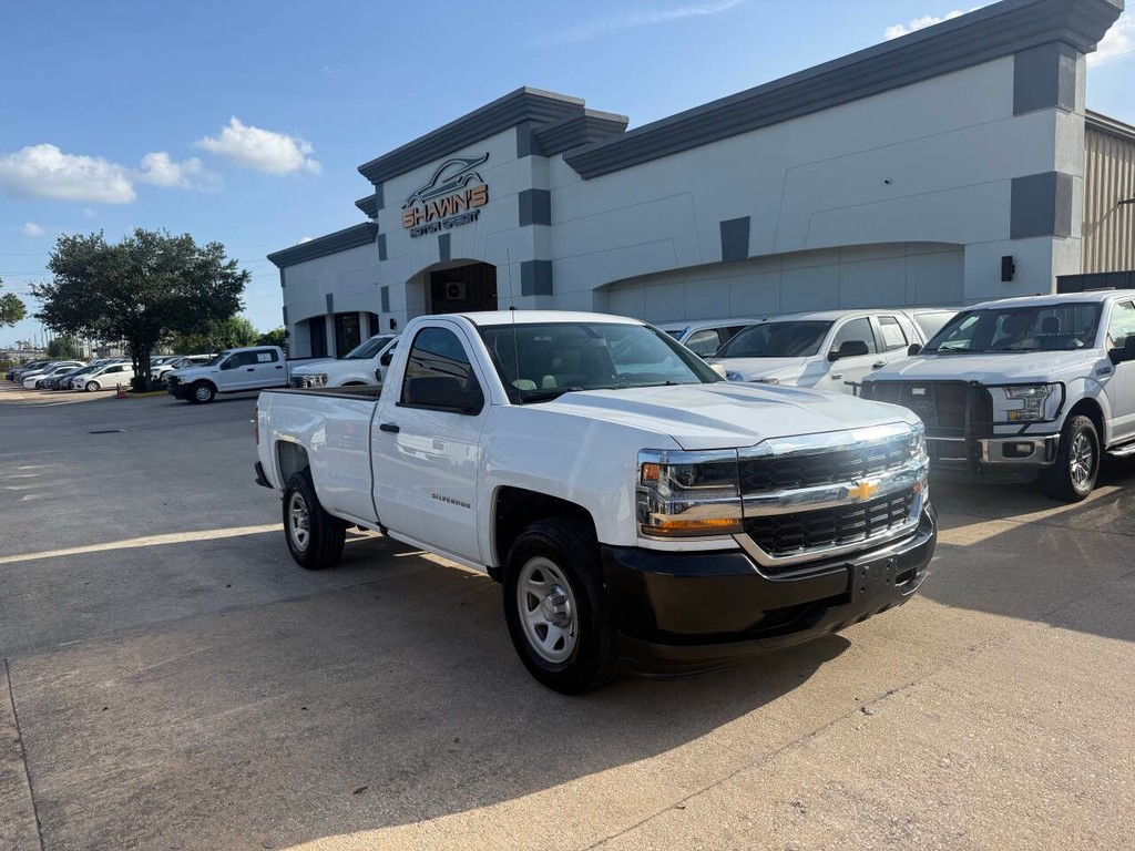 Chevrolet Silverado 1500 Vehicle Full-screen Gallery Image 02
