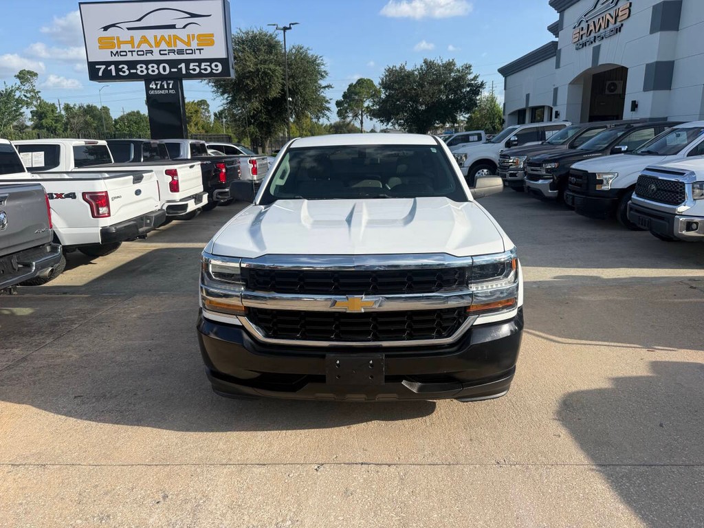Chevrolet Silverado 1500 Vehicle Full-screen Gallery Image 30