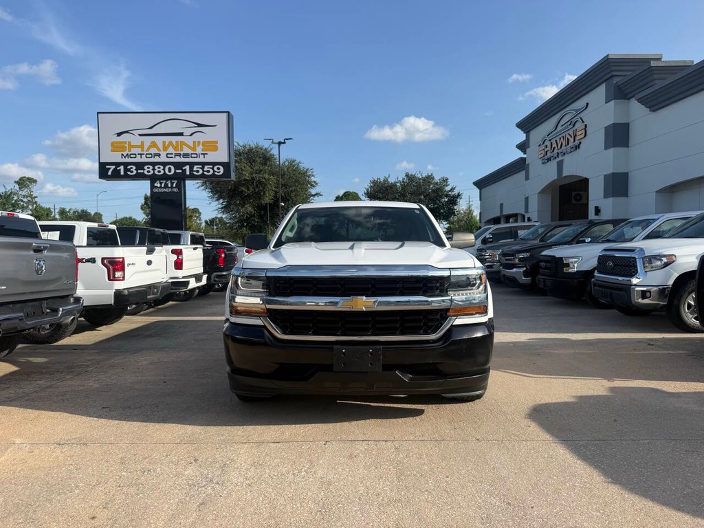 Chevrolet Silverado 1500 Vehicle Full-screen Gallery Image 31
