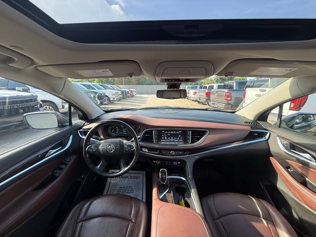 Buick Enclave Vehicle Full-screen Gallery Image 20