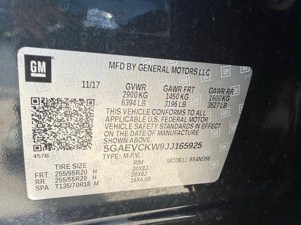 Buick Enclave Vehicle Full-screen Gallery Image 36