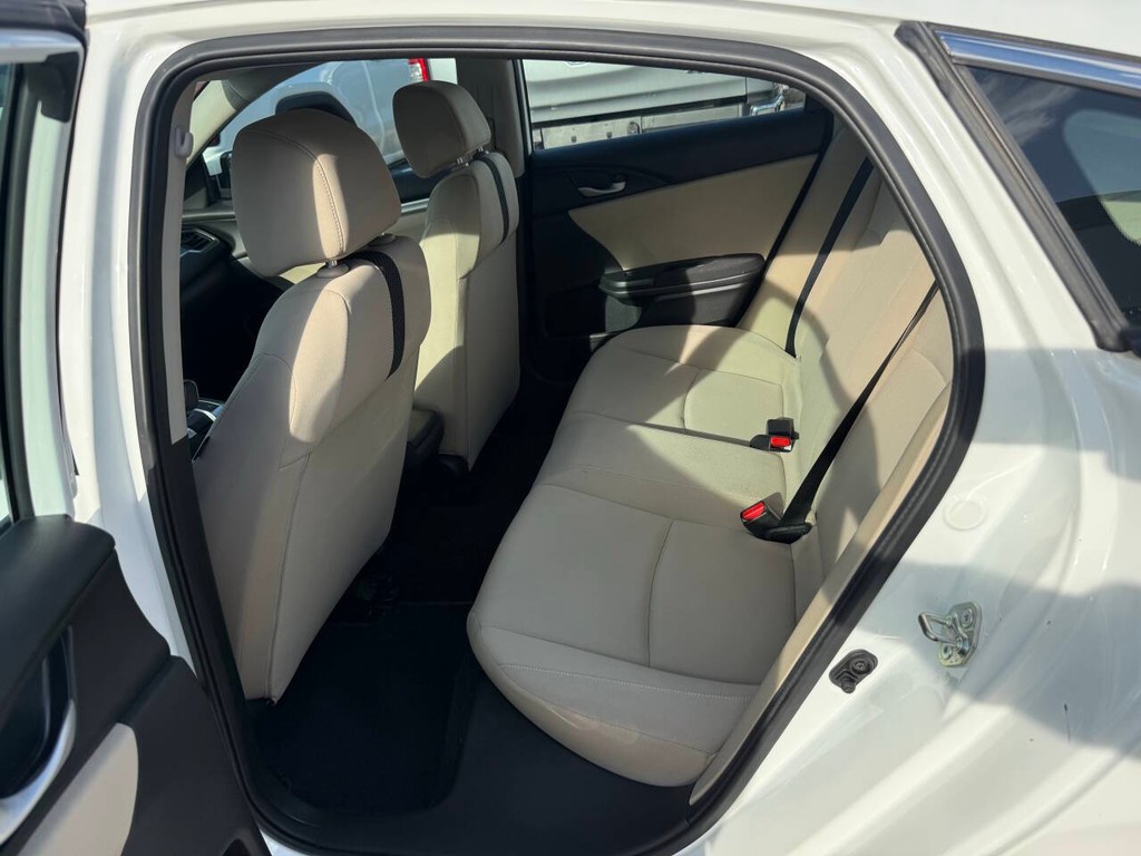 Honda Civic Sedan Vehicle Full-screen Gallery Image 13