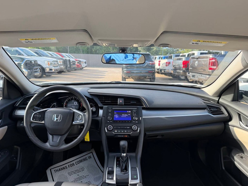 Honda Civic Sedan Vehicle Full-screen Gallery Image 17
