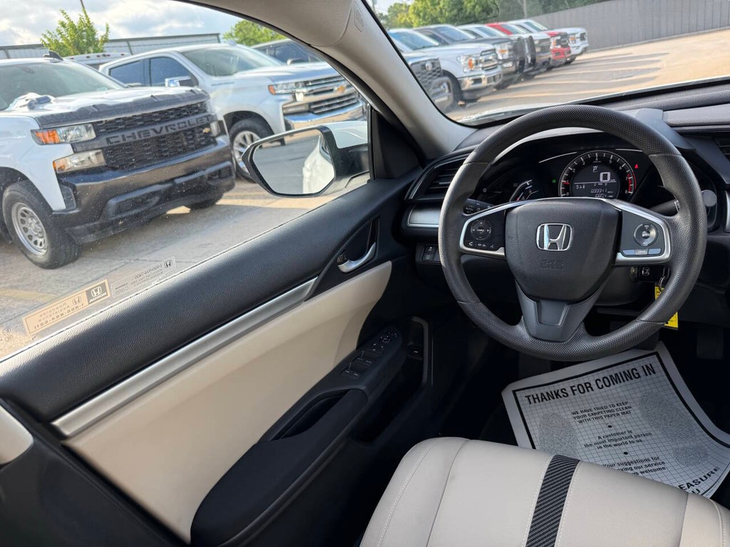 Honda Civic Sedan Vehicle Full-screen Gallery Image 19