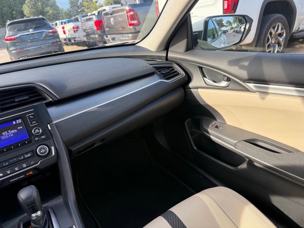 Honda Civic Sedan Vehicle Full-screen Gallery Image 20