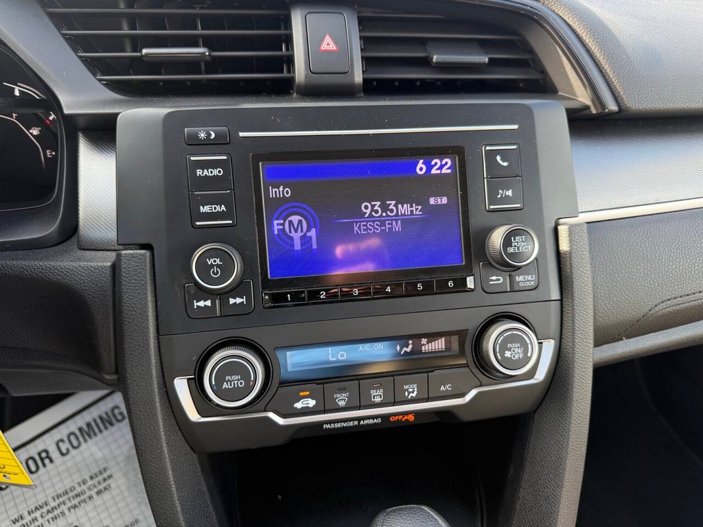Honda Civic Sedan Vehicle Full-screen Gallery Image 24