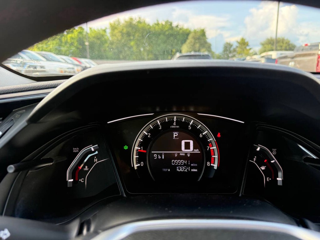 Honda Civic Sedan Vehicle Full-screen Gallery Image 30
