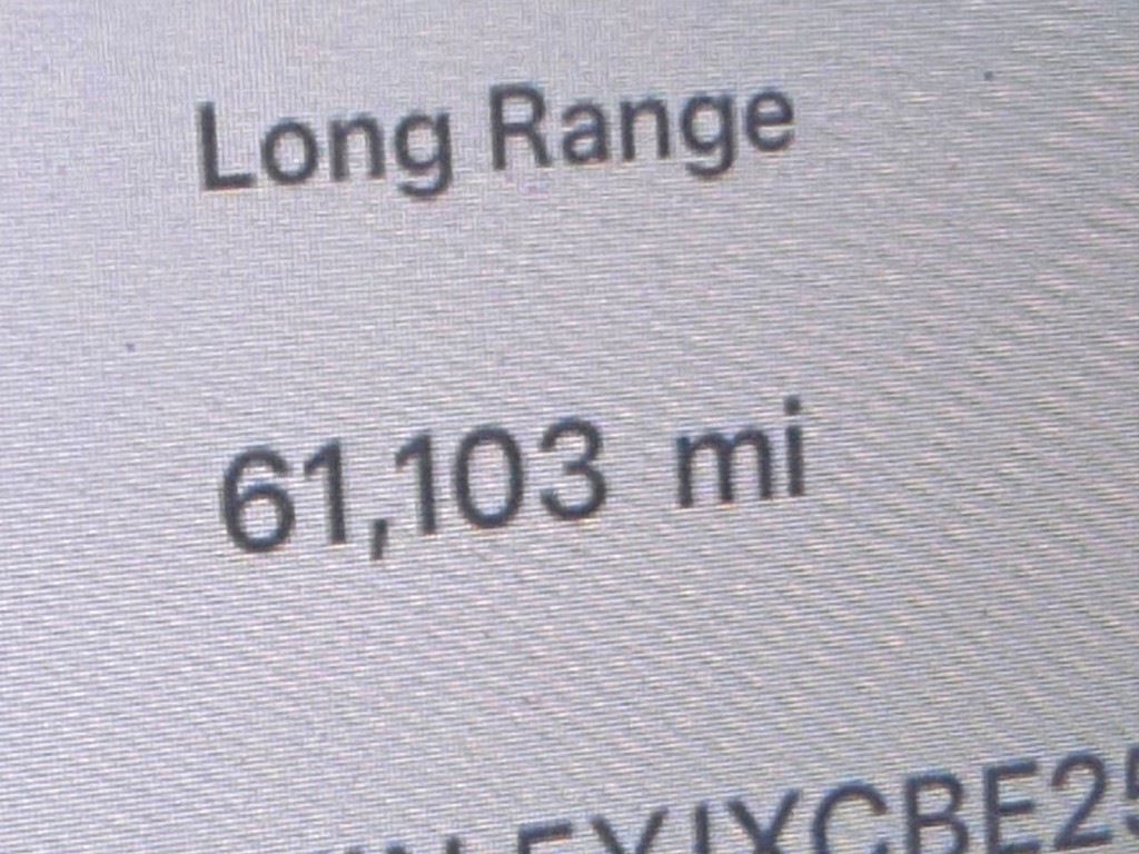 Tesla Model X Vehicle Full-screen Gallery Image 31