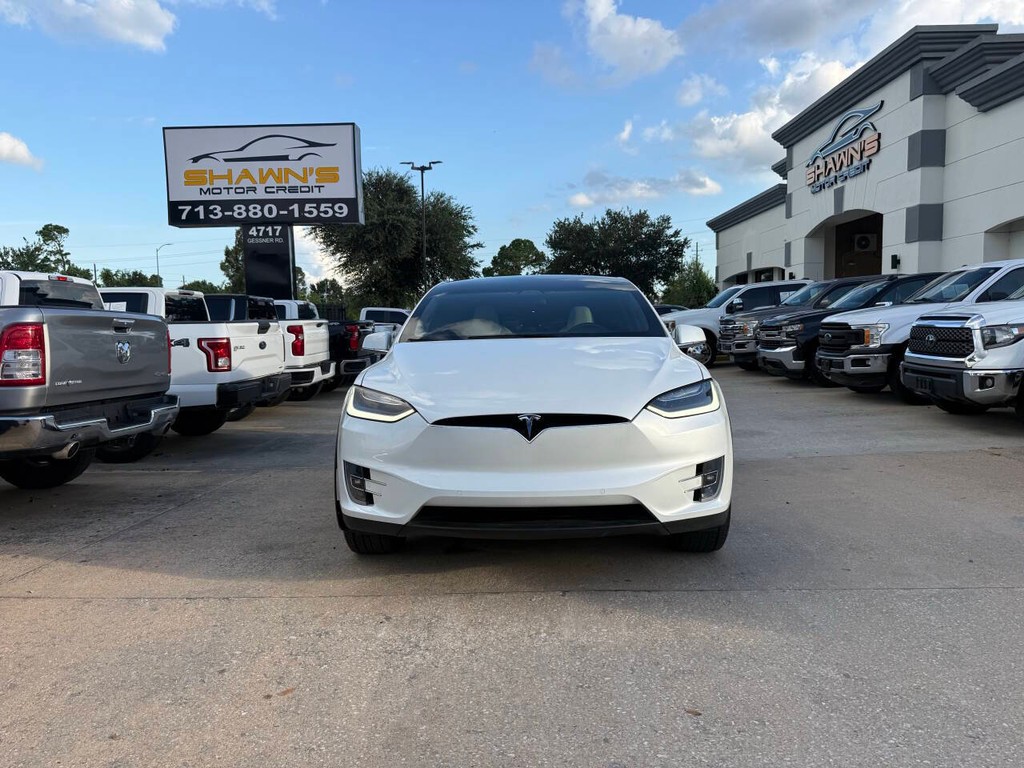 Tesla Model X Vehicle Full-screen Gallery Image 41