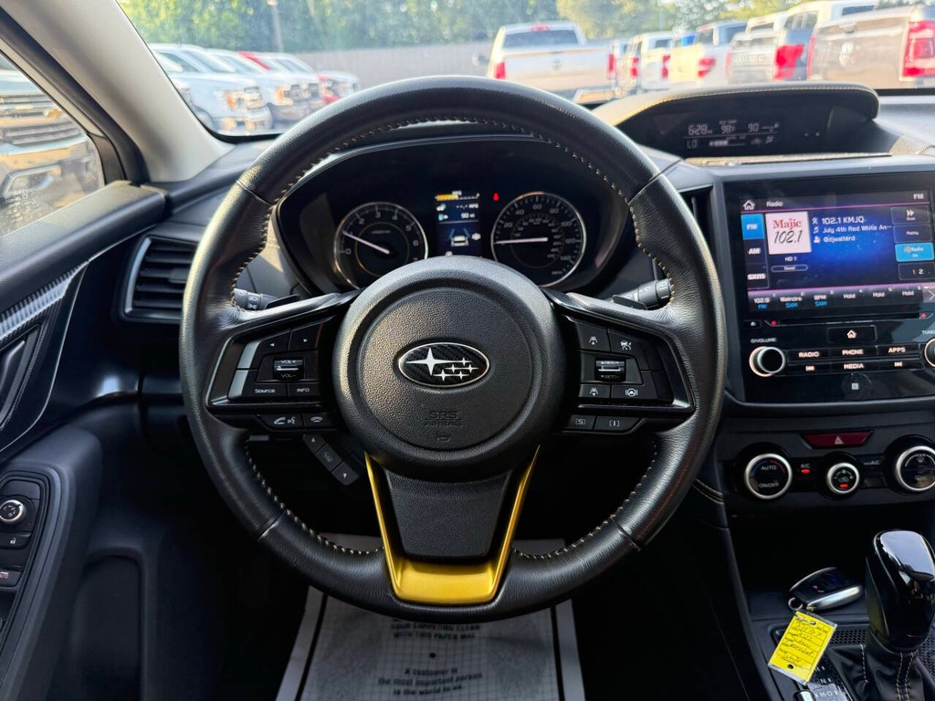 Subaru Crosstrek Vehicle Full-screen Gallery Image 22