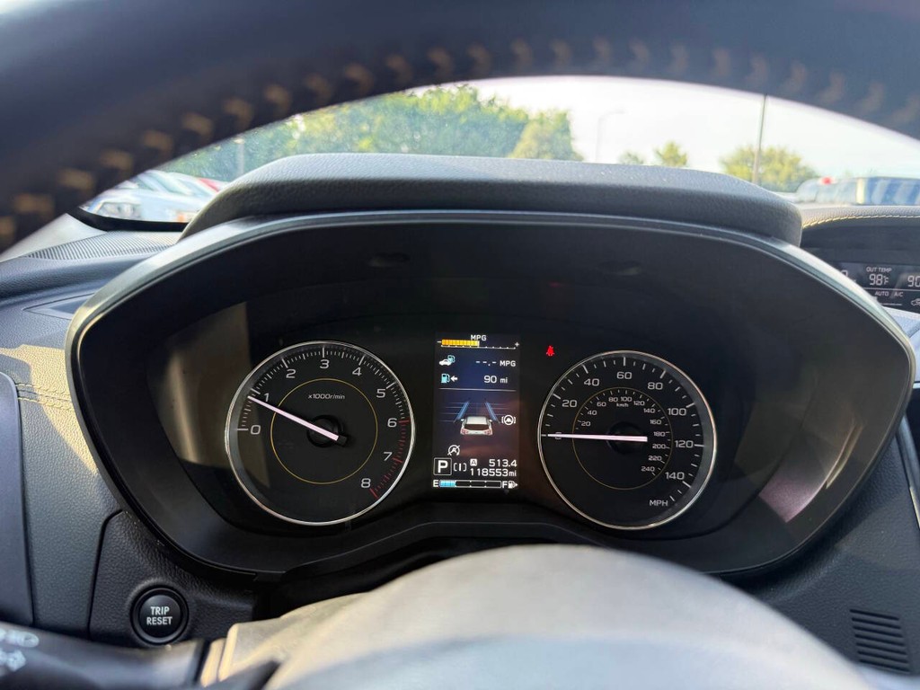 Subaru Crosstrek Vehicle Full-screen Gallery Image 36
