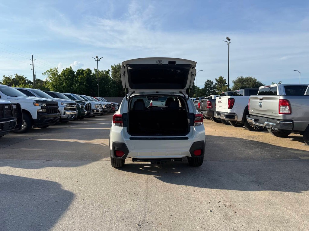 Subaru Crosstrek Vehicle Full-screen Gallery Image 41