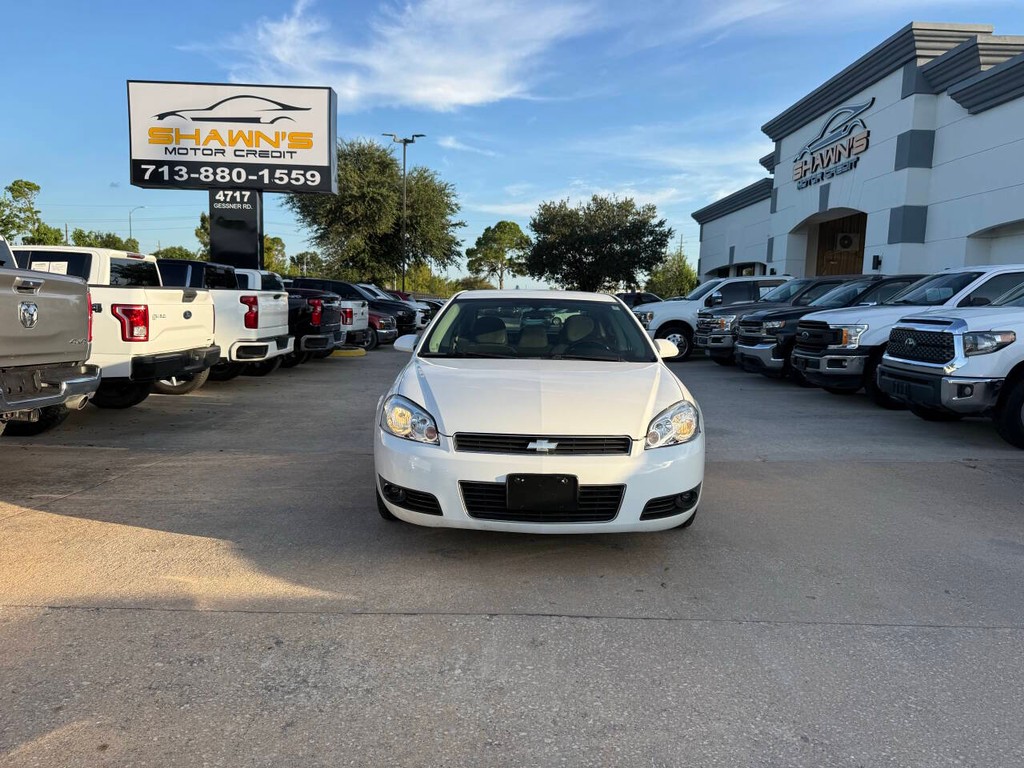 Chevrolet Impala Vehicle Full-screen Gallery Image 37