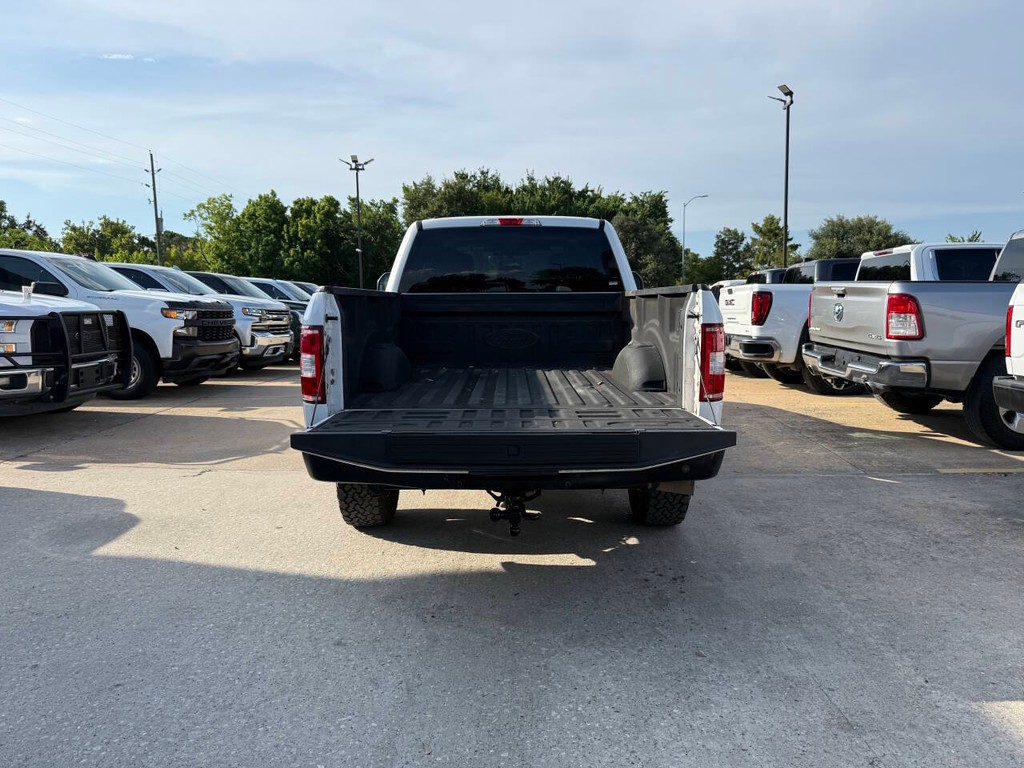 Ford F-150 Vehicle Full-screen Gallery Image 40