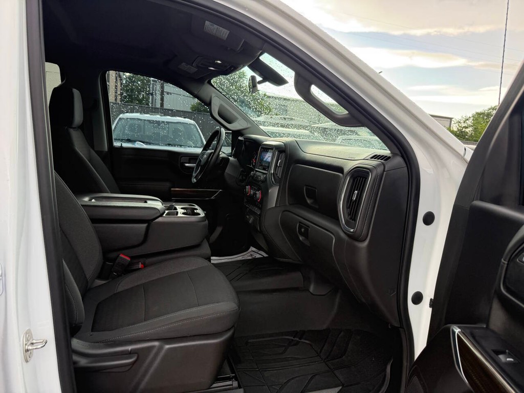 Chevrolet Silverado 1500 Vehicle Full-screen Gallery Image 10