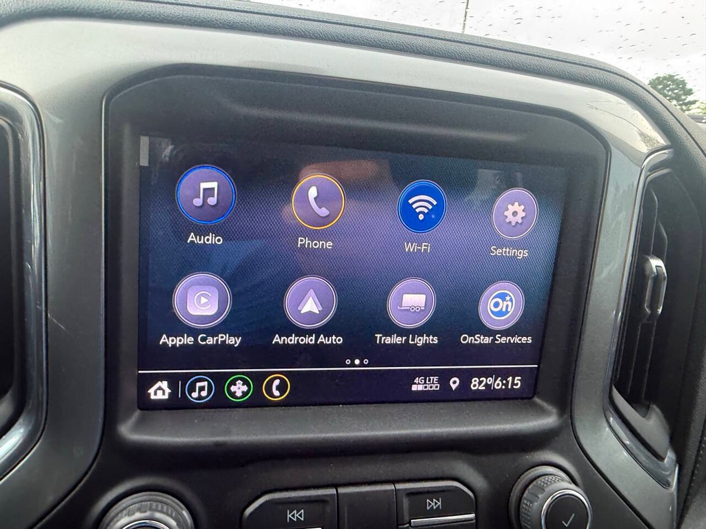 Chevrolet Silverado 1500 Vehicle Full-screen Gallery Image 26