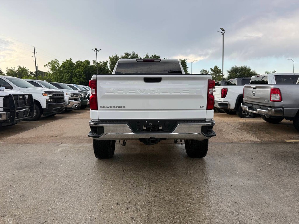 Chevrolet Silverado 1500 Vehicle Full-screen Gallery Image 39