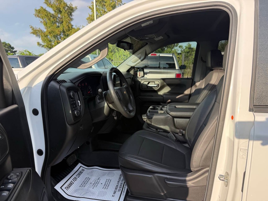 Chevrolet Silverado 1500 Vehicle Full-screen Gallery Image 07