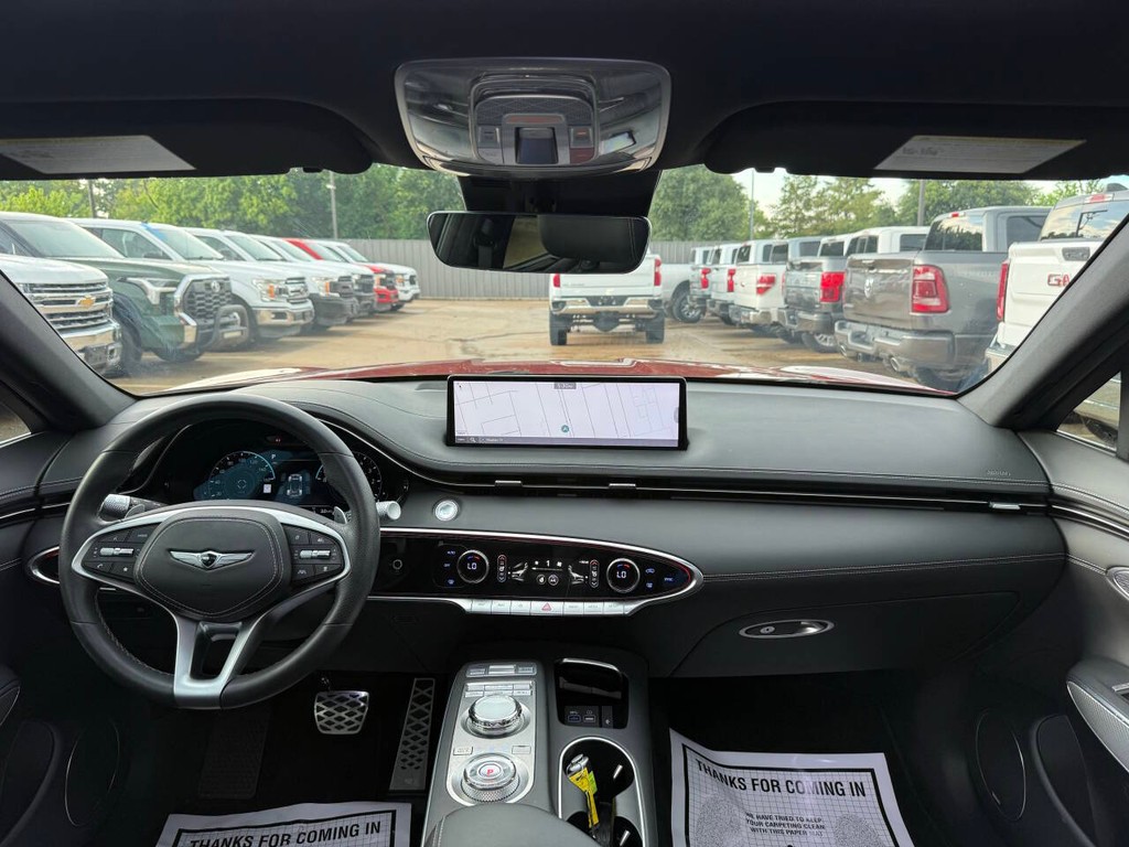 Genesis GV70 Vehicle Full-screen Gallery Image 17