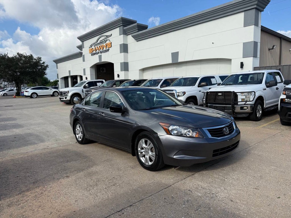 Honda Accord Sedan Vehicle Full-screen Gallery Image 39