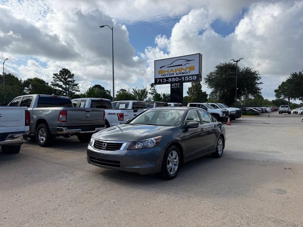 Honda Accord Sedan Vehicle Full-screen Gallery Image 40