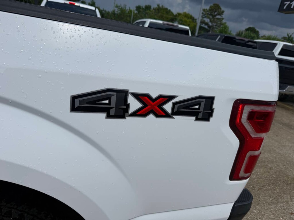 Ford F-150 Vehicle Full-screen Gallery Image 34