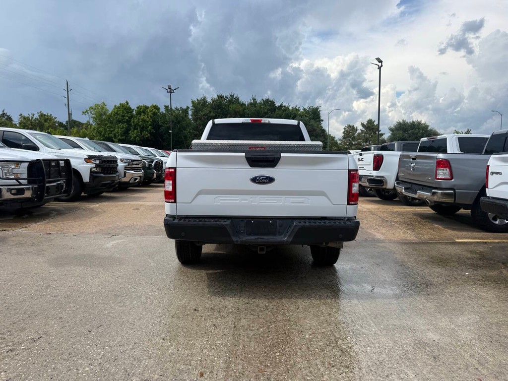 Ford F-150 Vehicle Full-screen Gallery Image 38