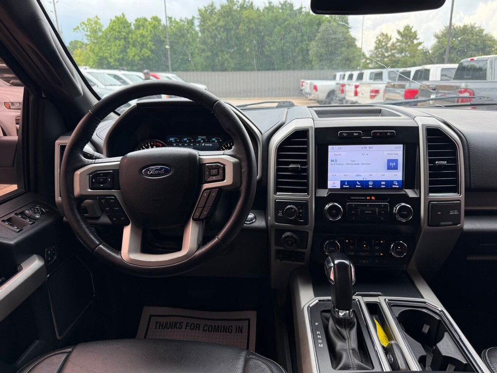 Ford F-150 Vehicle Full-screen Gallery Image 20