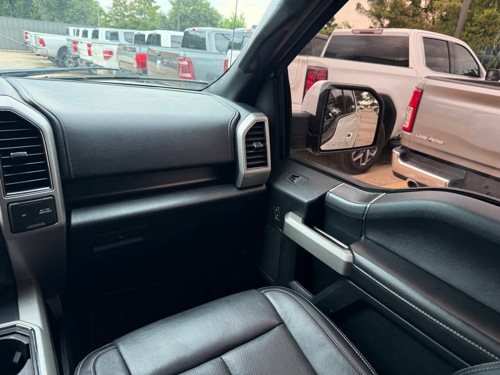 Ford F-150 Vehicle Full-screen Gallery Image 21