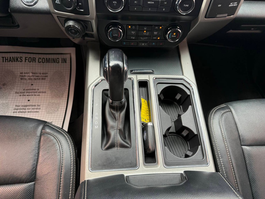 Ford F-150 Vehicle Full-screen Gallery Image 31