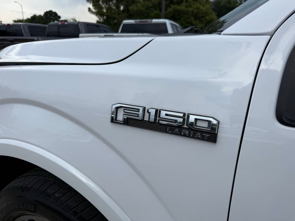 Ford F-150 Vehicle Full-screen Gallery Image 36