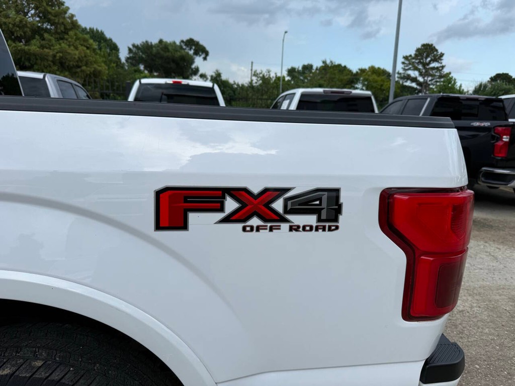 Ford F-150 Vehicle Full-screen Gallery Image 38