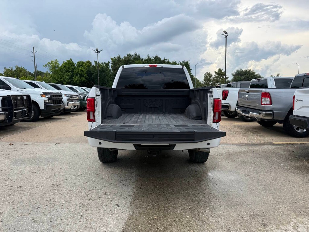 Ford F-150 Vehicle Full-screen Gallery Image 39