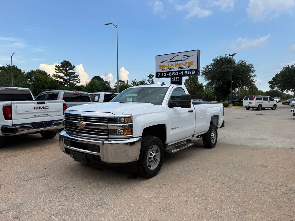 Chevrolet Silverado 2500HD Vehicle Full-screen Gallery Image 03