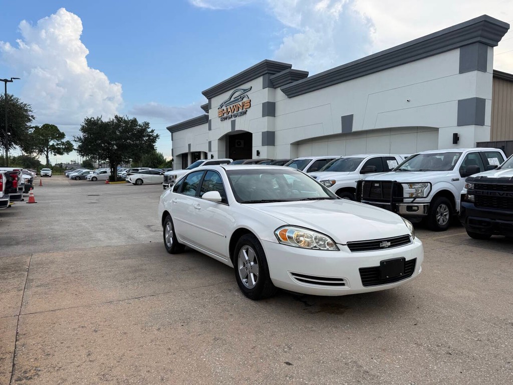 Chevrolet Impala Vehicle Full-screen Gallery Image 39