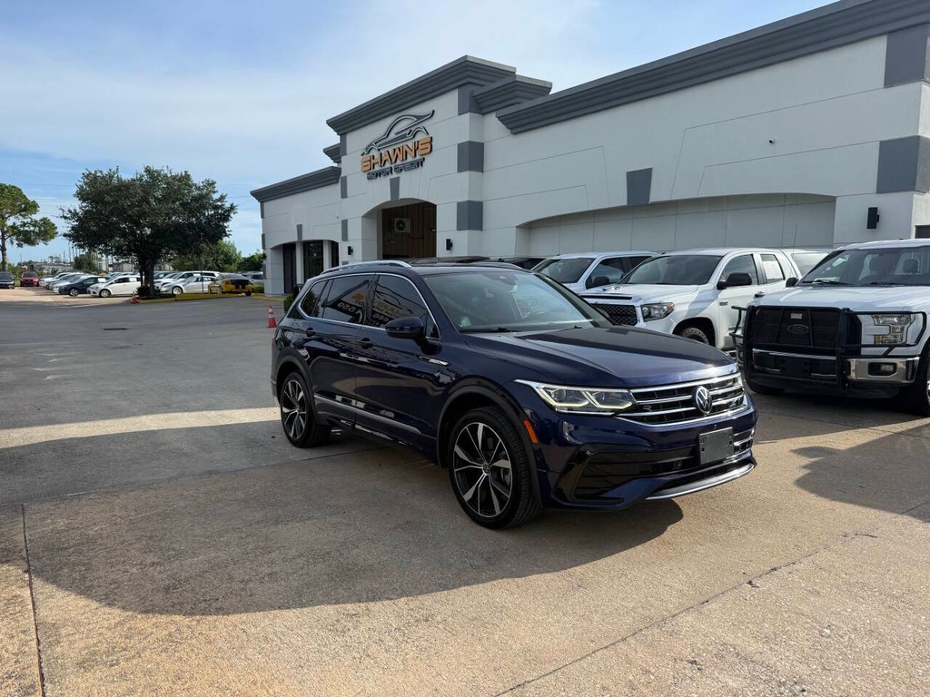 Volkswagen Tiguan Vehicle Full-screen Gallery Image 02