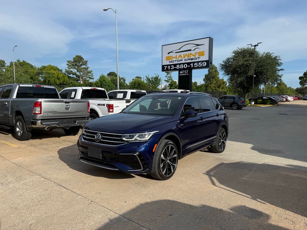Volkswagen Tiguan Vehicle Full-screen Gallery Image 03